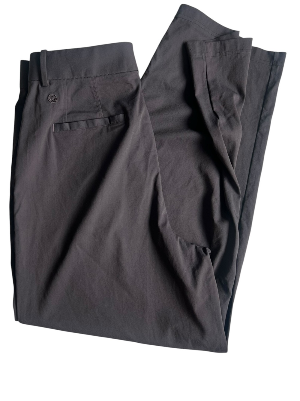 Lululemon Pleat-Front High-Rise Trouser
Regular Espresso Size 12 - Picture 8 of 15